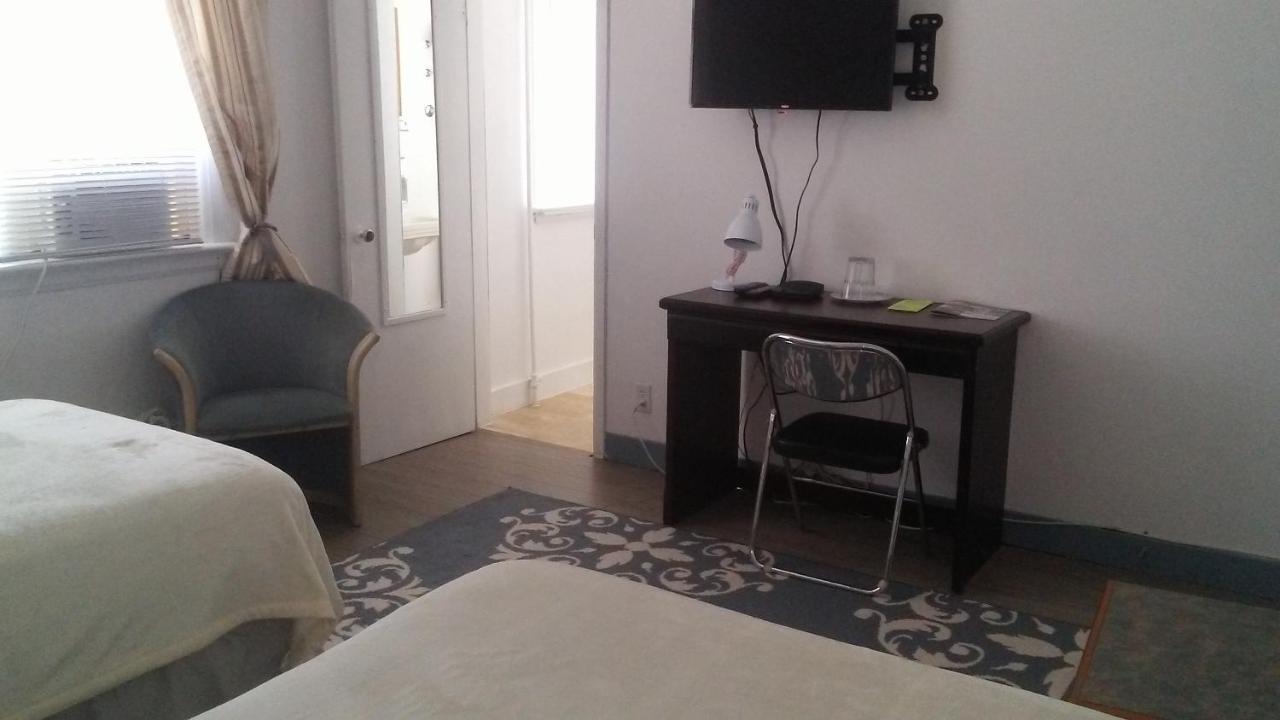 Chameleon Hotel Castlegar Luaran gambar