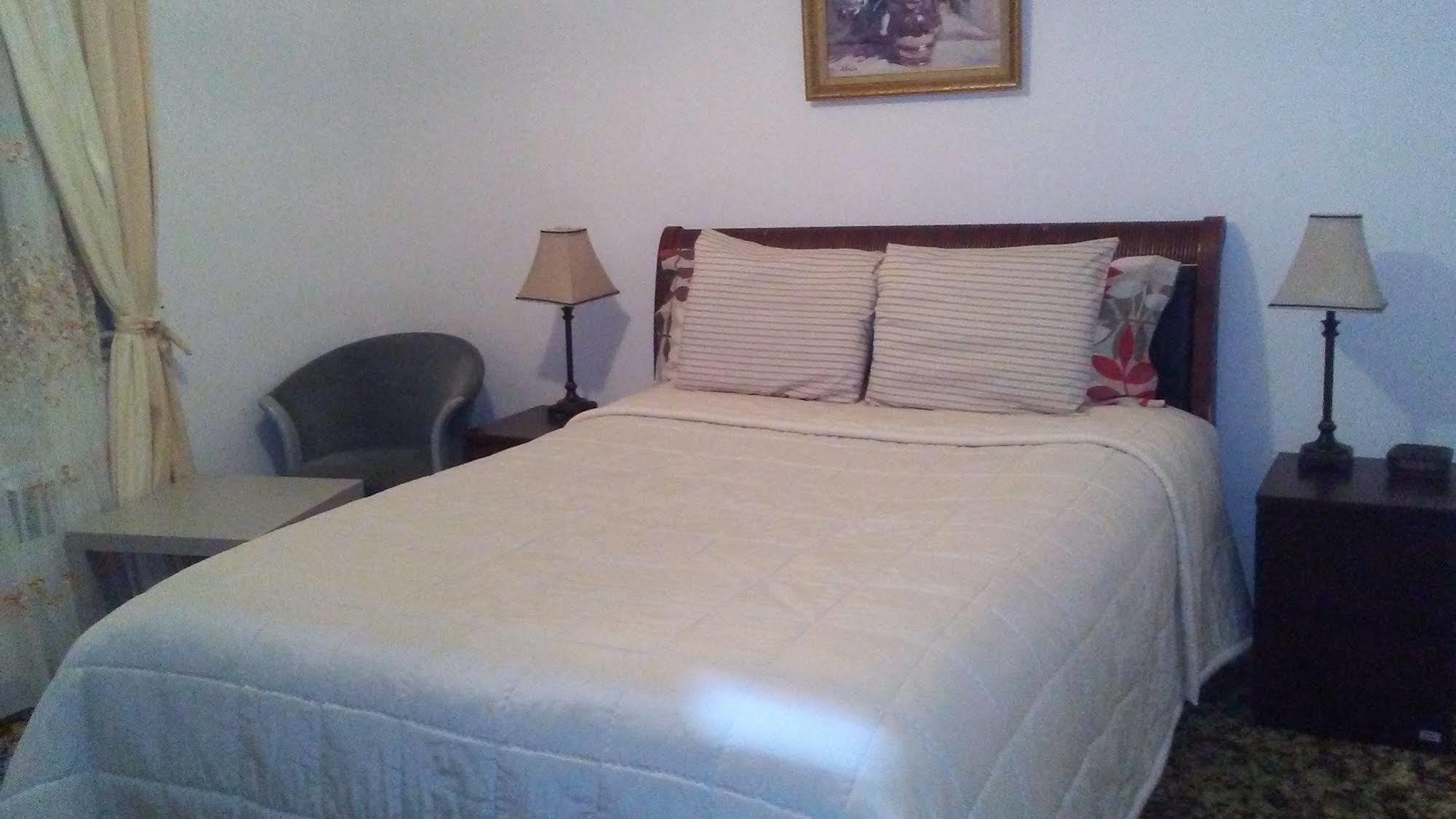 Chameleon Hotel Castlegar Luaran gambar