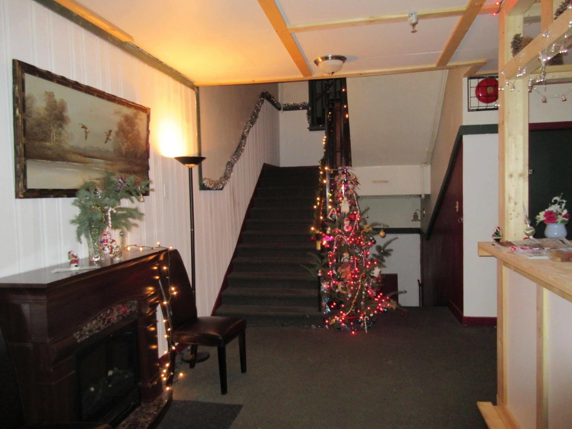 Chameleon Hotel Castlegar Luaran gambar