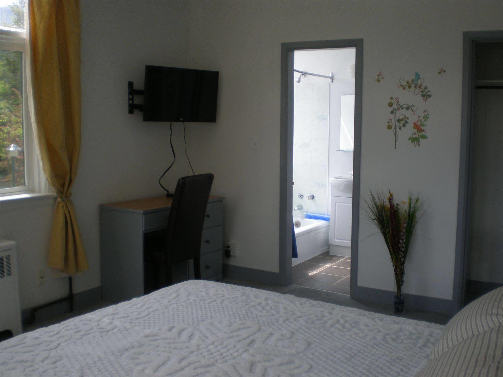 Chameleon Hotel Castlegar Luaran gambar