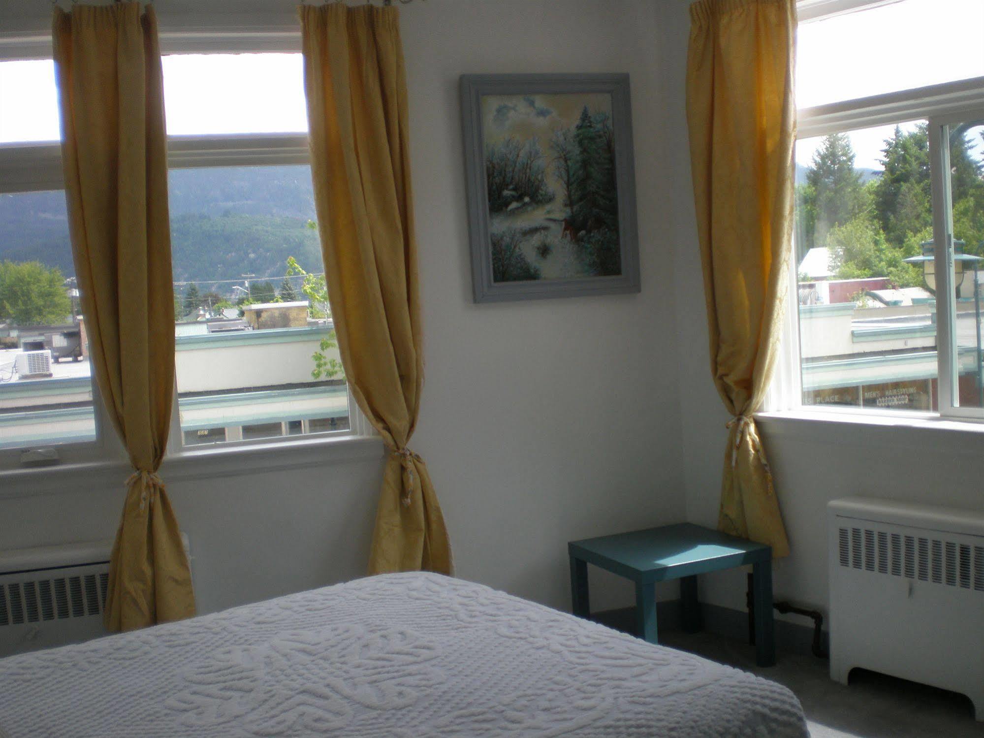 Chameleon Hotel Castlegar Luaran gambar
